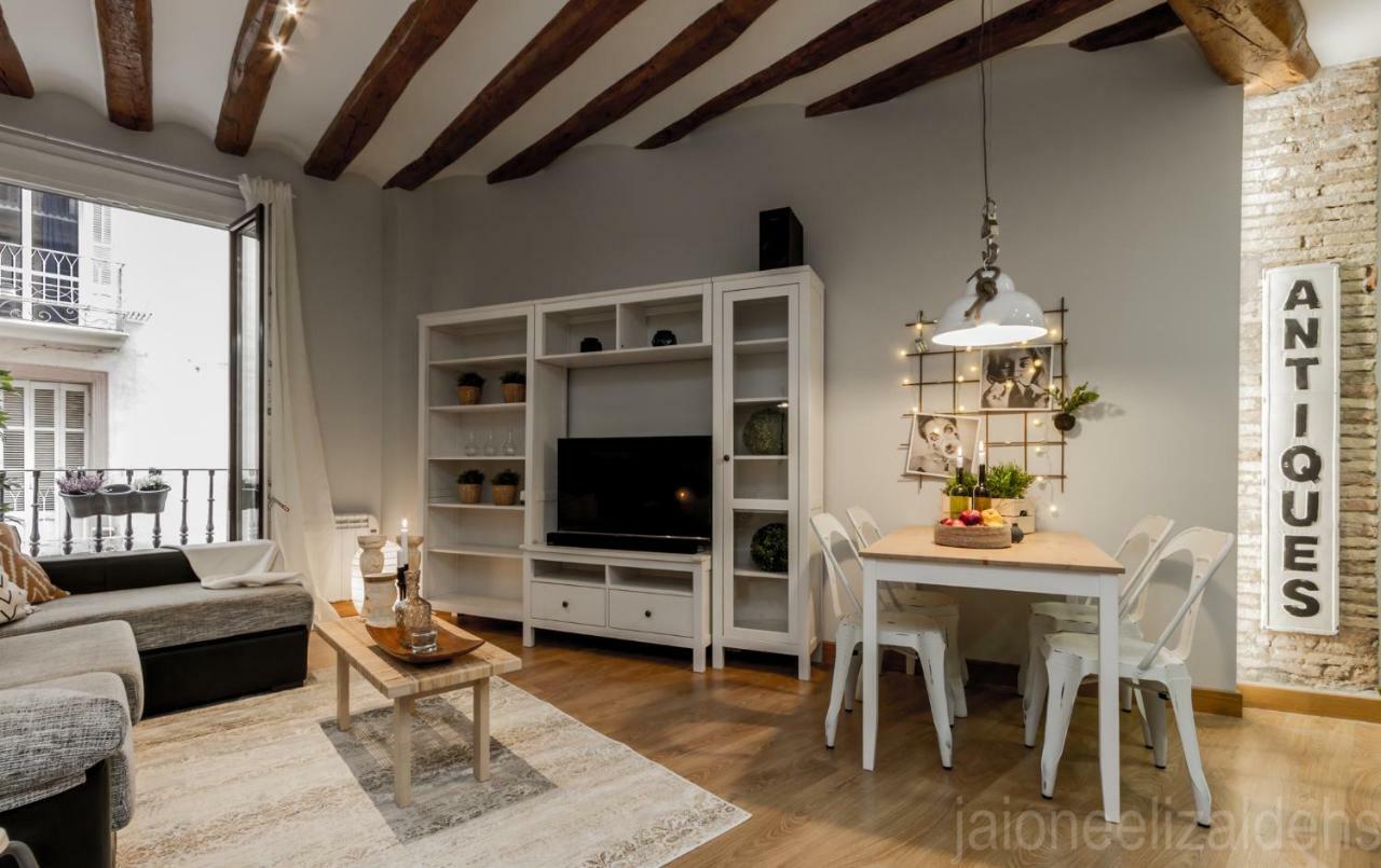 Soul Apartmet Pamplona Bagian luar foto